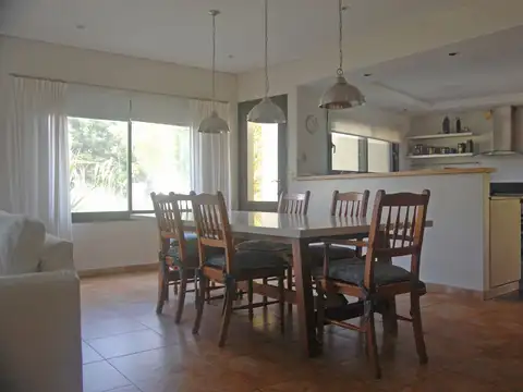 Casa en Venta al Este