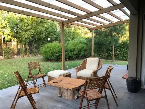 Casa en Alquiler en Barrancas De San Benito, $ 1.500