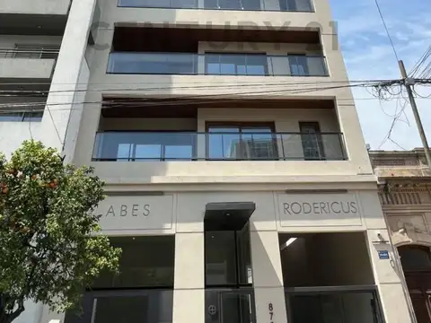 47 e 12 y 13 800, Piso 3