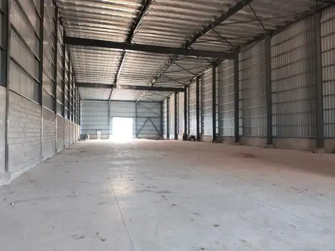 GALPON en ALQUILER 1400 M2 - Terreno: 2000 m2