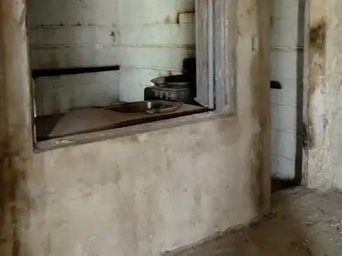 Casa con piscina y segunda propiedad a terminar en Udaondo