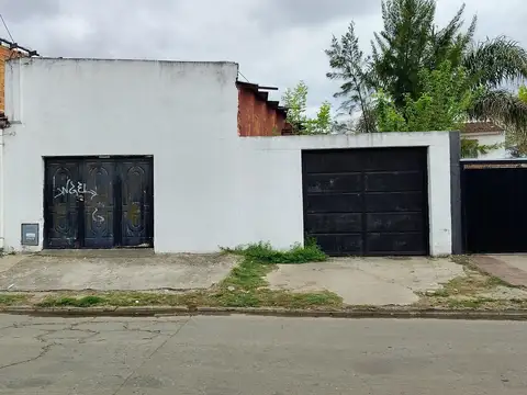 Casa con piscina y segunda propiedad a terminar en Udaondo
