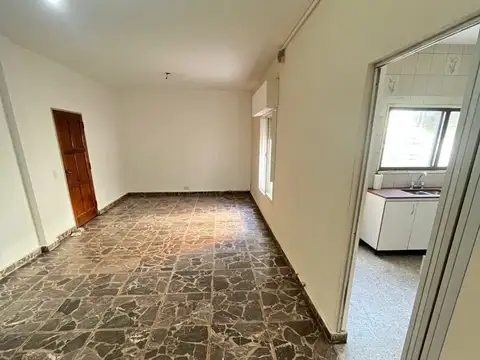 Depto Tipo Casa en Alquiler de 2 dormitorios