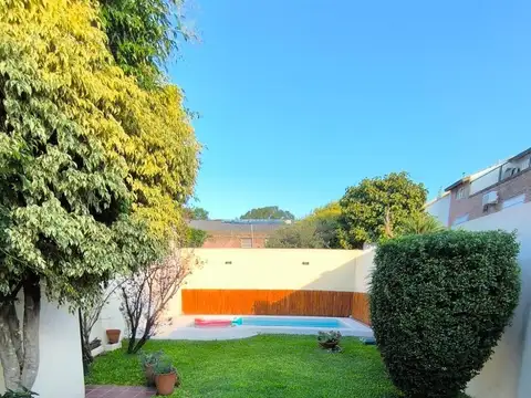 Casa 5 ambientes con 3 baños