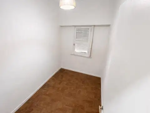 Depto Tipo Casa en Venta 70 años