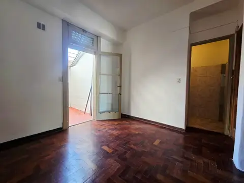 Depto Tipo Casa en Venta en Monte Castro, USD 59.500