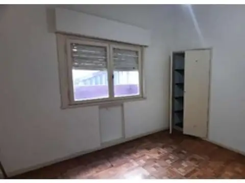 Azcuenga 300, Piso 1