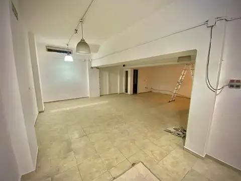 Local en Venta 66 años