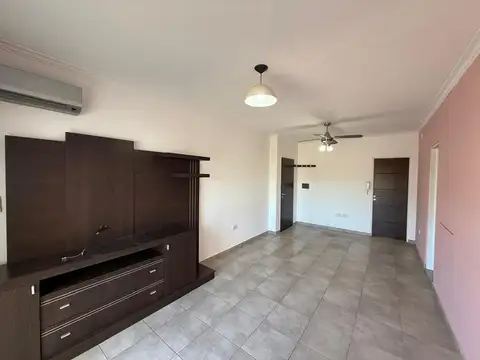 Departamento en Alquiler en Santa Rosa, $ 800.000
