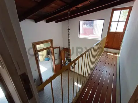 AMPLIO PH EN VENTA 3 AMB + ESCRITORIO PATIO Y TERRAZA PROPIA