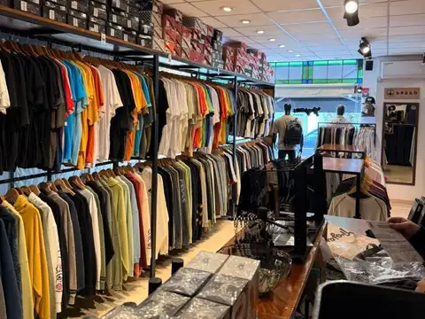 LOCAL COMERCIAL EN PLENO CENTRO