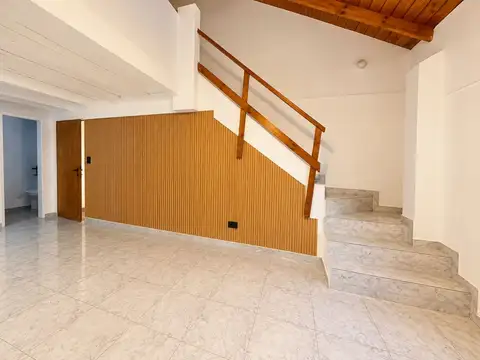 Depto Tipo Casa en Venta 20 años