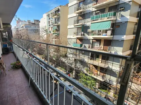 Departamento 4 ambientes con 2 baños