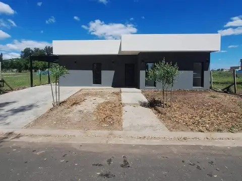 Casa en Venta en Pilar Del Este, USD 260.000