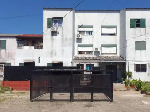 Venta Amplio 4 Amb c/Patio  s/expensas