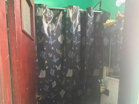 CASA EN HERMOSO BARRIO DE TEMPERLEY