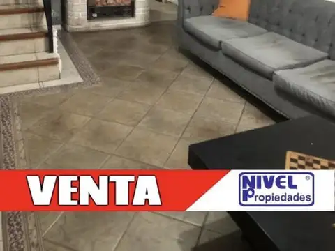 TRIPLEX  4 AMB, CON COCHERA - RAMOS MEJIA