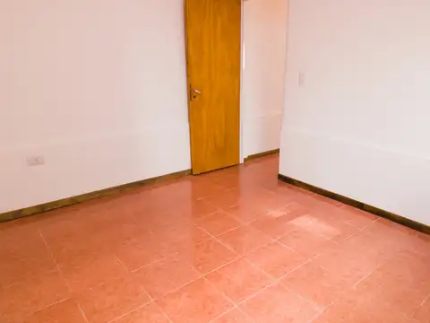 Departamento en Alquiler en Punta Alta, $ 300.000