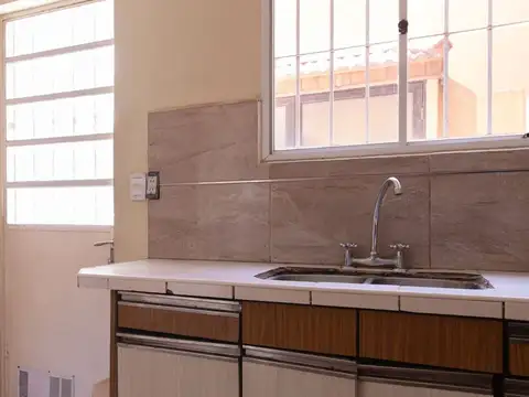 Depto Tipo Casa 3 ambientes con 1 baño