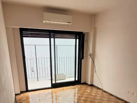 Vta hermoso 3 amb con balcón, exc ubic. Almagro/Caballito