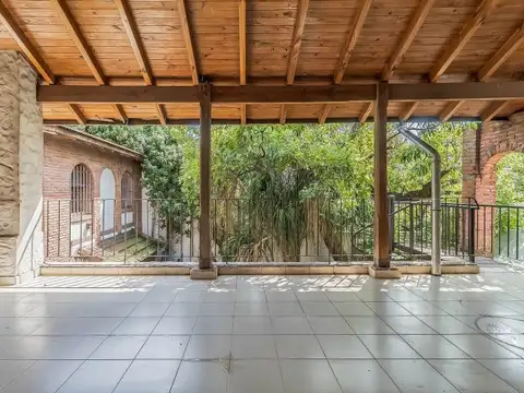 España 953 , Piso No definido