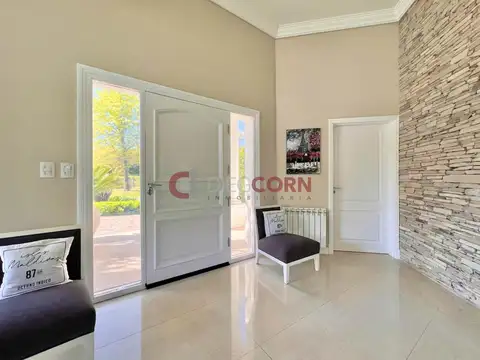 Casa en Venta en Santa Ana, USD 359.000