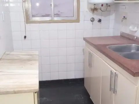 Rivera Indarte 400, Piso 3