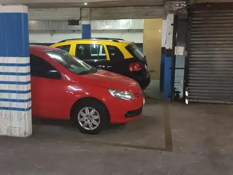 Avenida Hipólito Yrigoyen 2100