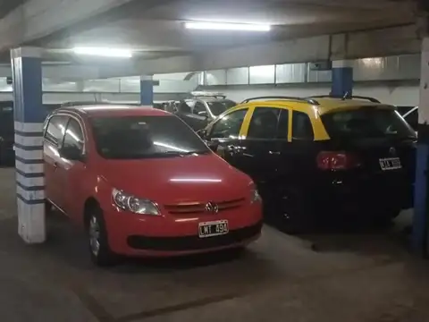Cochera en Venta Cubierta