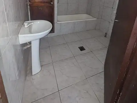 VENTA CASA 3 DORMITORIOS  CENTRO DE RIVERA GGE