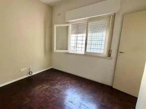 Depto Tipo Casa en Venta en Haedo, USD 58.000