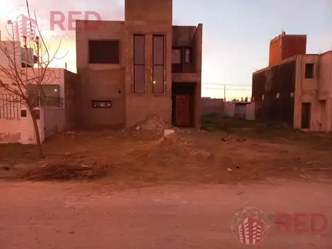 Terreno en Venta 25  mts Fondo