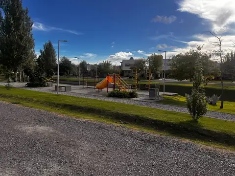 Terreno en Venta 34  mts Fondo