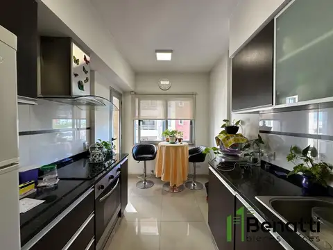 Departamento 2 amb c/ cochera en Torres Florencia. R. MEJIA