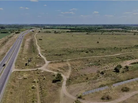Venta Terreno sobre Autopista camino Buen Ayre en La Matanza