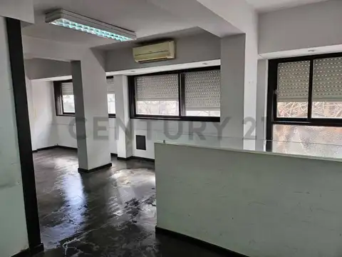 Oficina en Venta con 1 cochera