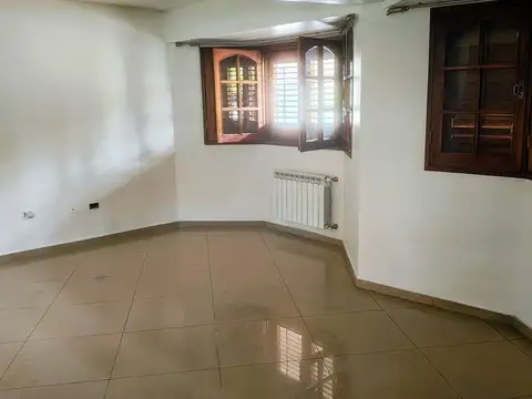 Depto Tipo Casa en Venta de 6 ambientes