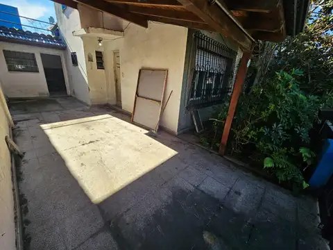 CASA 3 AMB A RECICLAR