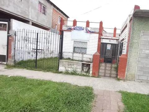 VENTA Casa 3 ambientes + depto en San Fernando