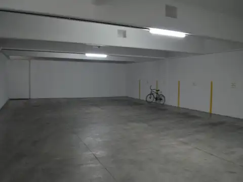VENTA COCHERA BUENOS AIRES 1079