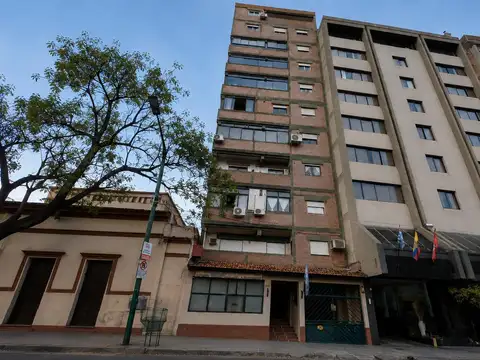 DEPARTAMENTO EN ALQUILER AV BELGRANO Y DEAN FUNES