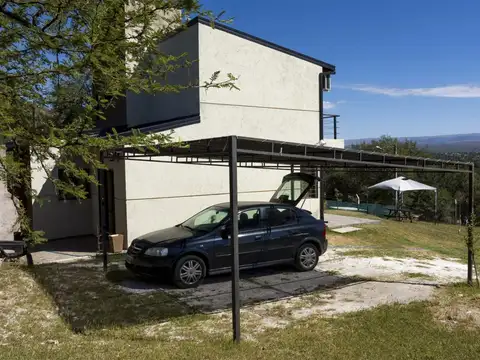 Casa en Venta con 2 cocheras