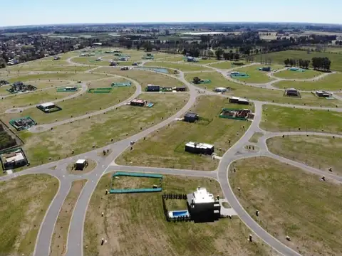 Terreno en Venta en Pilar del Este - Santa Lucia, USD 29.000