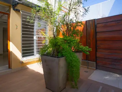 Casa 5 ambientes con 1 baño