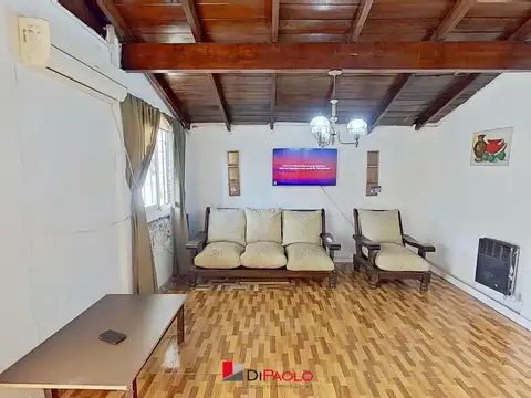 Casa 4 ambientes con 1 baño