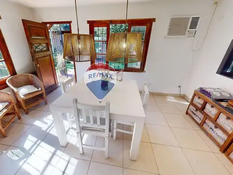 Casa 5 ambientes con 2 baños