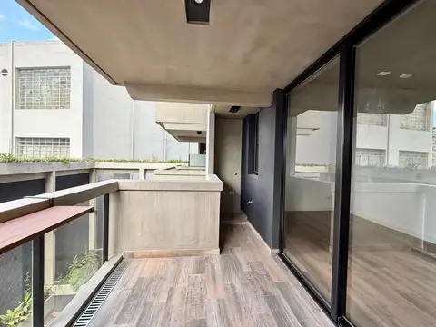 Increible ambiente y medio a estrenar en chacarita EN VENTA.