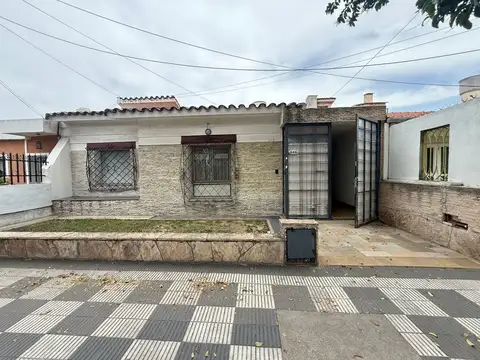 VENTA CASA 3 dorm B° ALTA CORDOBA