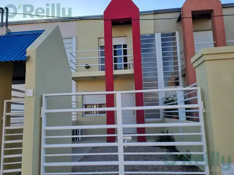 Alquiler casa tipo duplex en Capilla del Señor