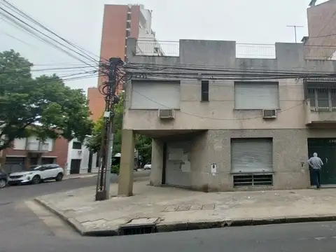 Casa y local